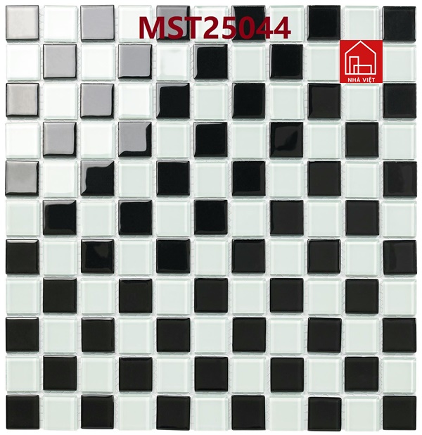 gach mosaic thuy tinh tron 2 mau den trang ban co mst25044 1